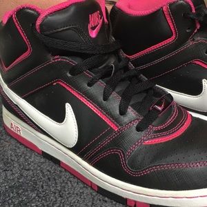 EUC Nike AIR Girls Leather Hi-Tops